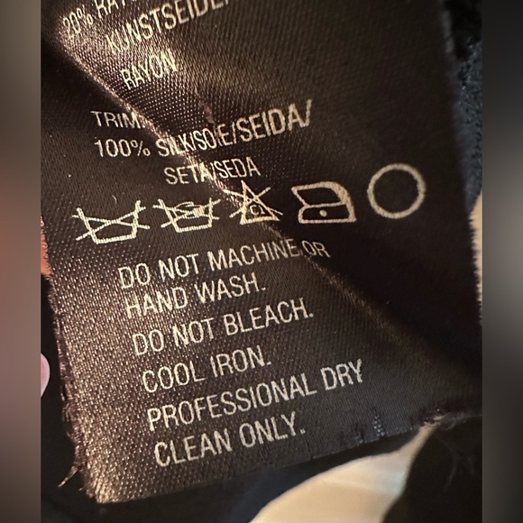 ST. JOHN Vintage 12 Wool Silk Santana Knit Button Down Sweater Blazer Old Money - Picture 7 of 14